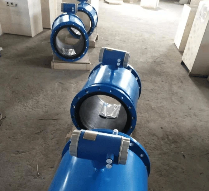 Wastewater flow meter